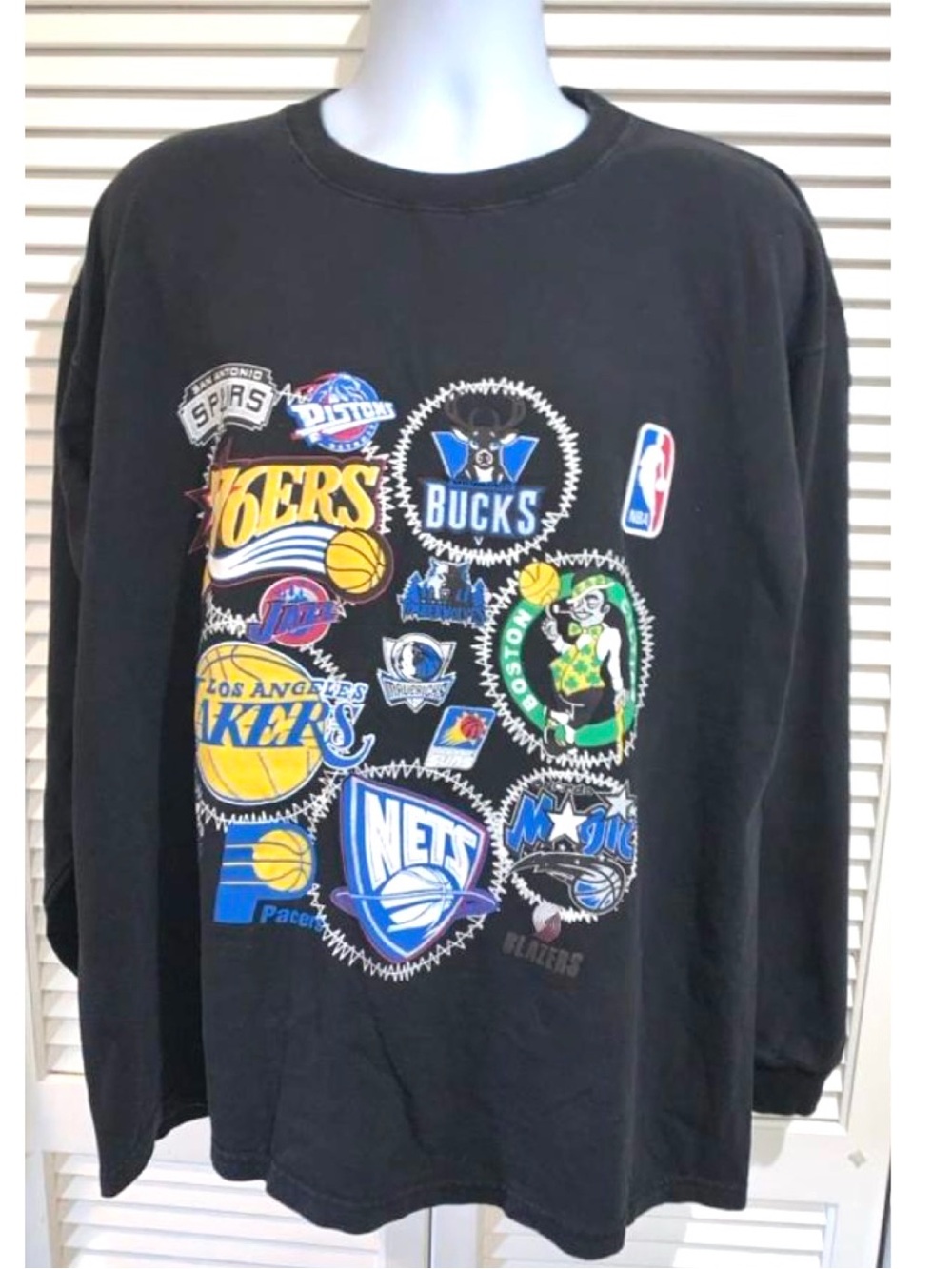 Vintage 90s NBA Multi-Team Mashup Logo Long Sleeve Shirt Black Heavyweight XL